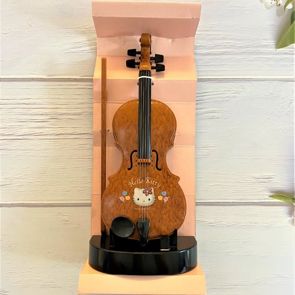 RARE Vintage 1999 Sanrio HELLO KITTY Musical Toy VIOLIN Plays 8 Songs MIB - Picture 2 of 10